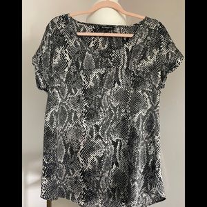 Snake print top
